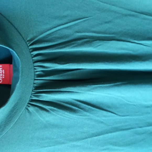 Olsen high collared tanktop - Picture 4 of 4